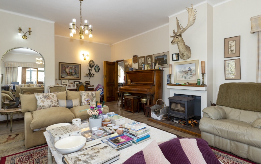 7 Bedroom Property for Sale in West Beach Eastern Cape